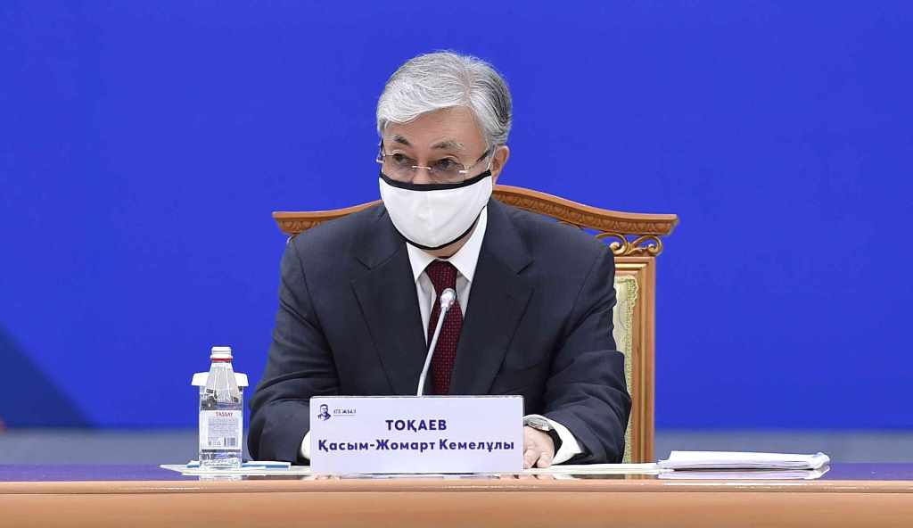 Токаев поблагодарил РФ и КНР за помощь Казахстану в борьбе с пандемией