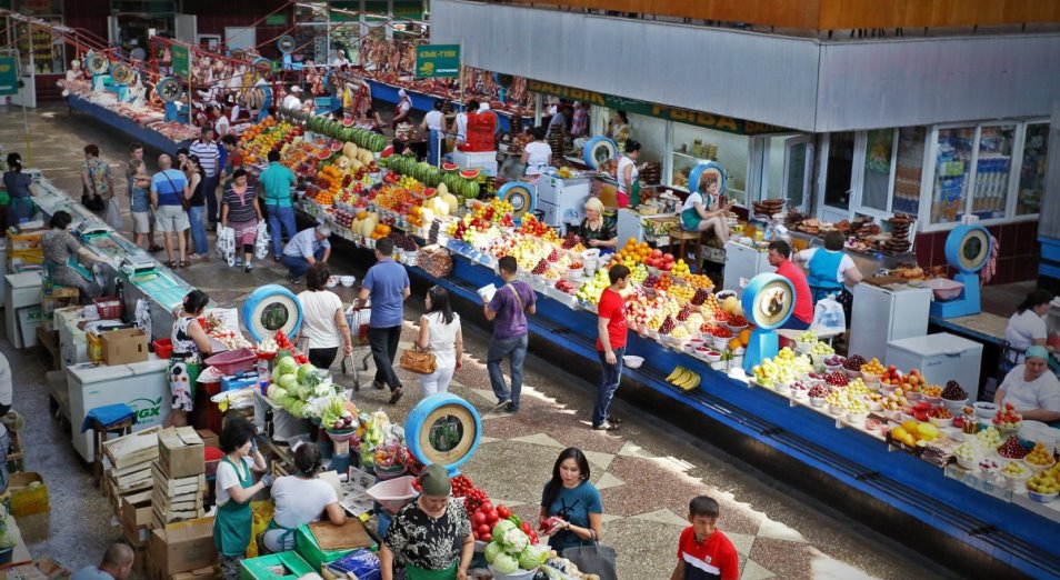 Блогерам из Гонконга и Кореи покажут "Зеленый базар" в Алматы