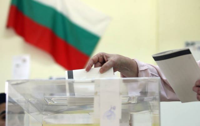 Парламентские выборы в Болгарии могут привести к смене власти 