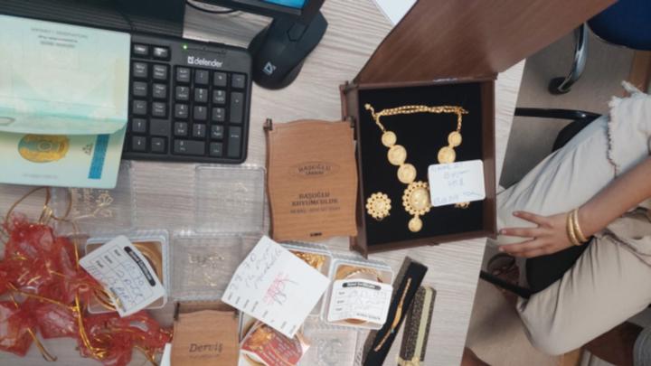 Золото на 3 млн тенге хотела тайно ввезти казахстанка из Турции