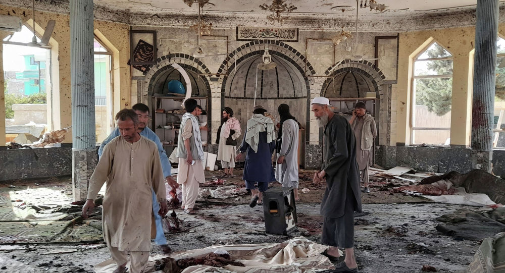 Смертник взорвал себя и прихожан мечети в Кандагаре