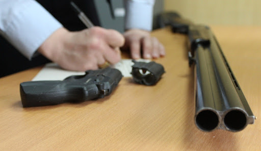 Жителя Усть-Каменогорска оштрафовали за оружие умершего отца 