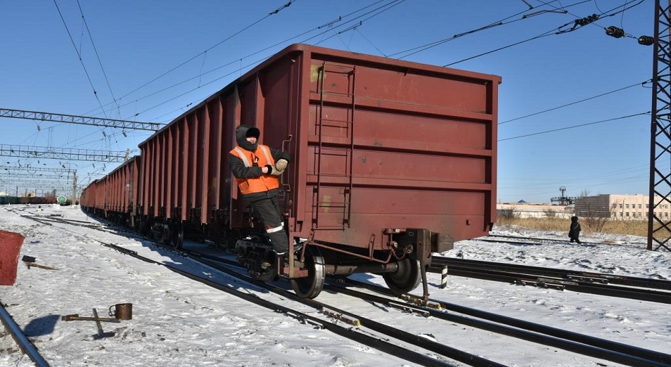 Сотрудники КТЖ будут зимовать на железной дороге