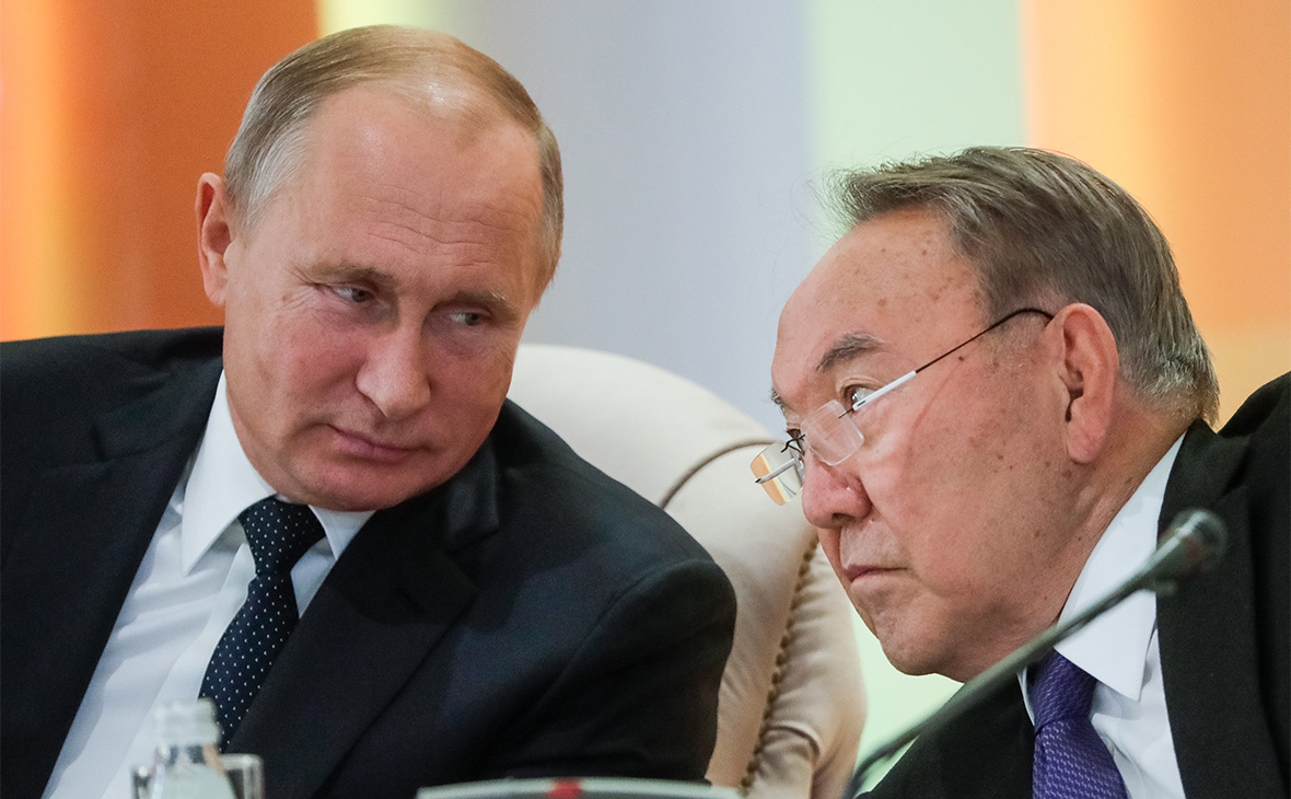 Путин поздравил первого президента Казахстана